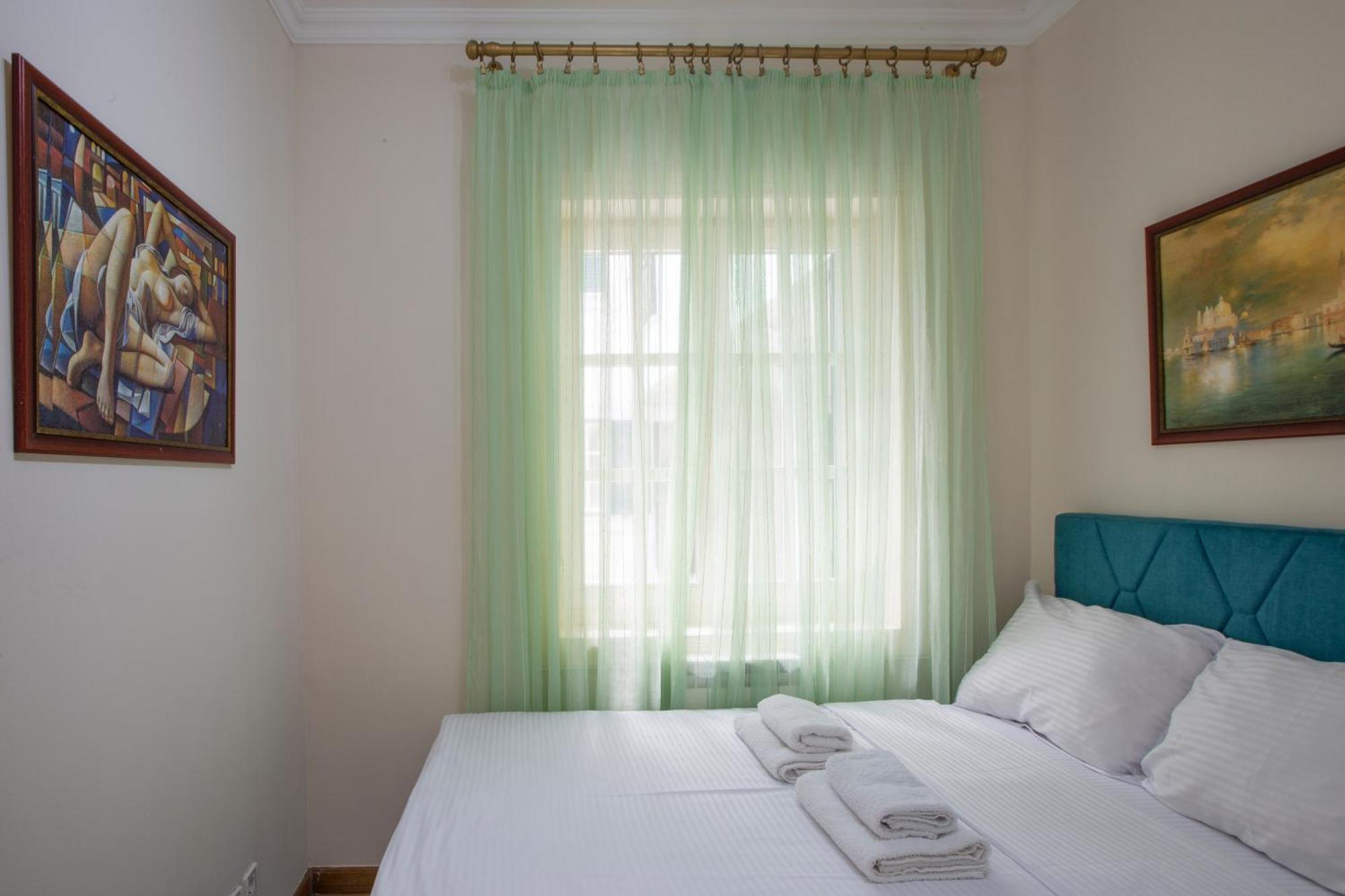 Montesan Luxury Apartment Beach Front Свети Стефан Екстериор снимка