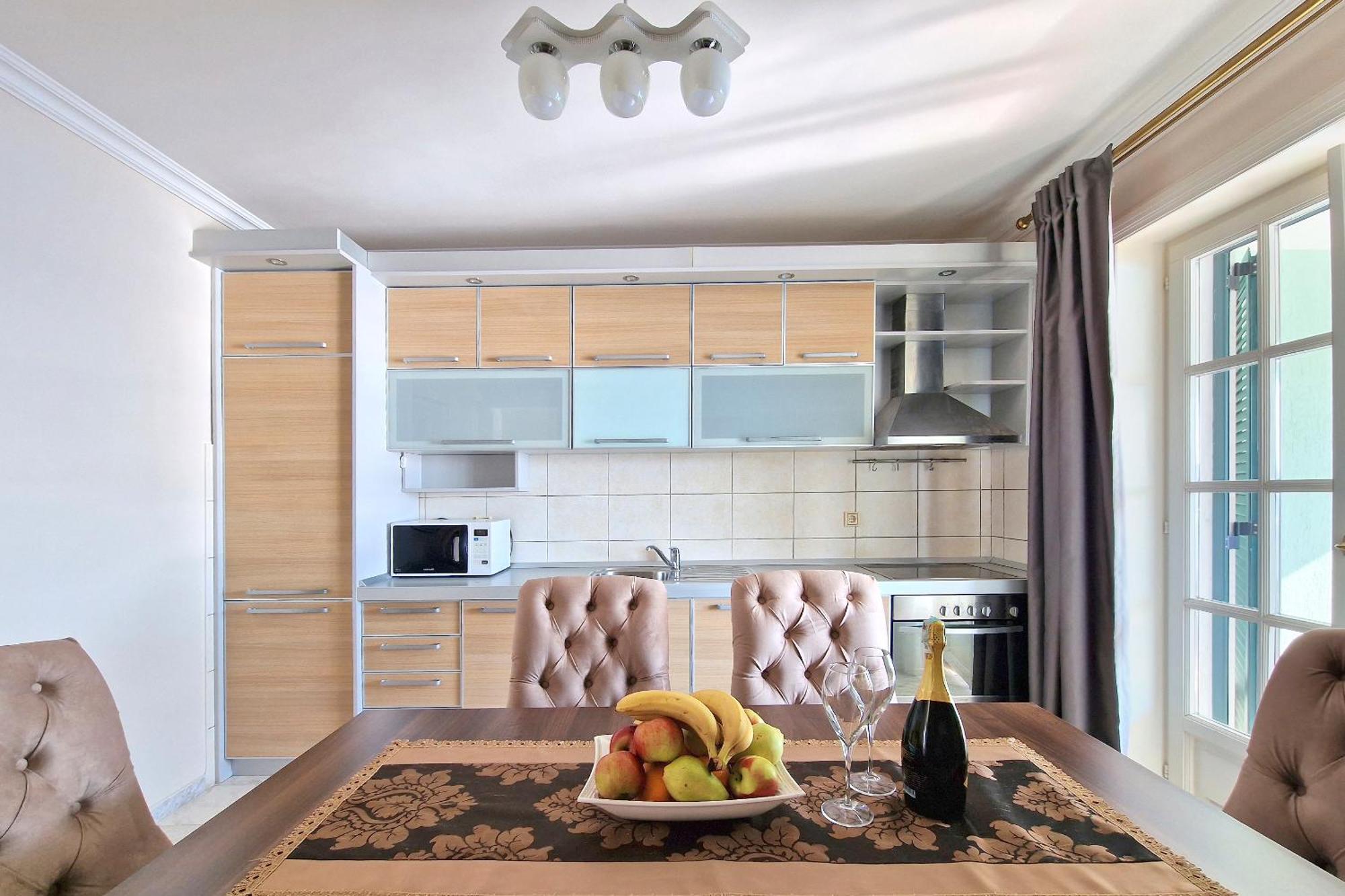 Montesan Luxury Apartment Beach Front Свети Стефан Екстериор снимка